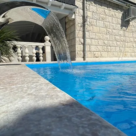 Apartman Ardura - Island **** Bol. Island Brac Bol