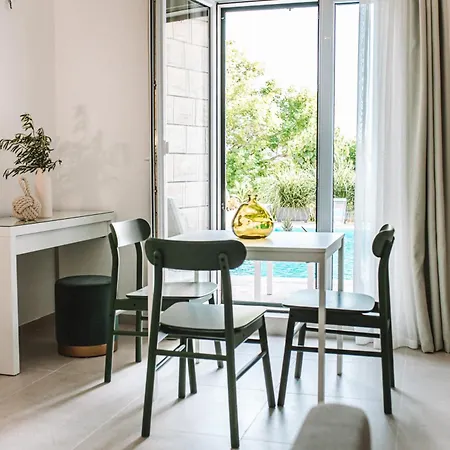 Ardura - Island **** Bol. Island Brac Apartman *